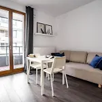 Golden Apartments Warsaw - Premium Building - Sol #11