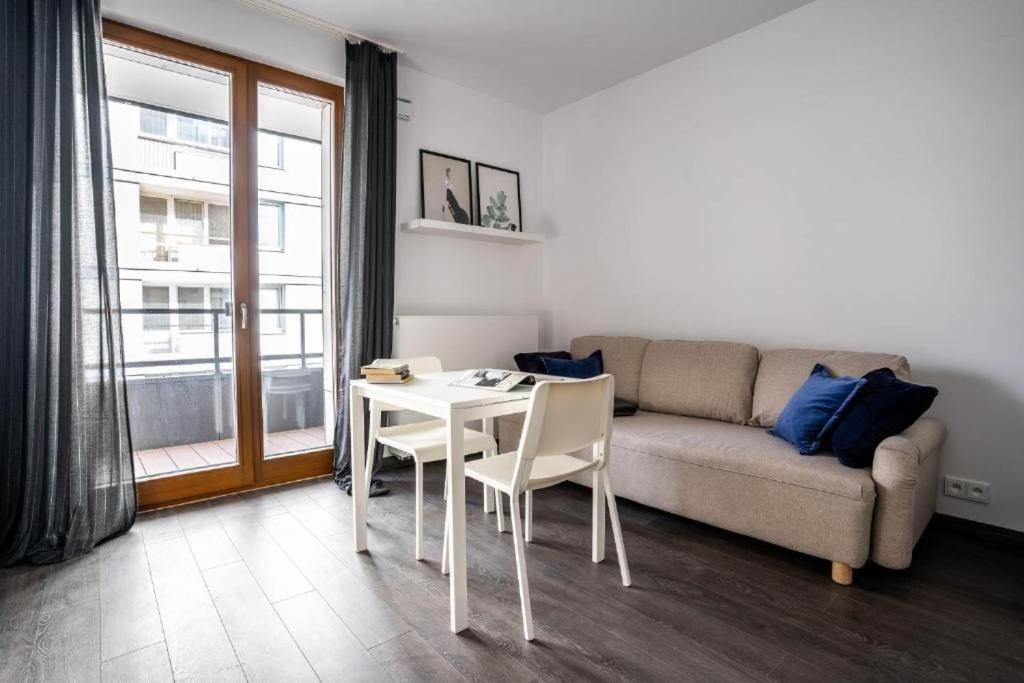 Apartment Golden - Premium Building - Sol #11 Warsaw
